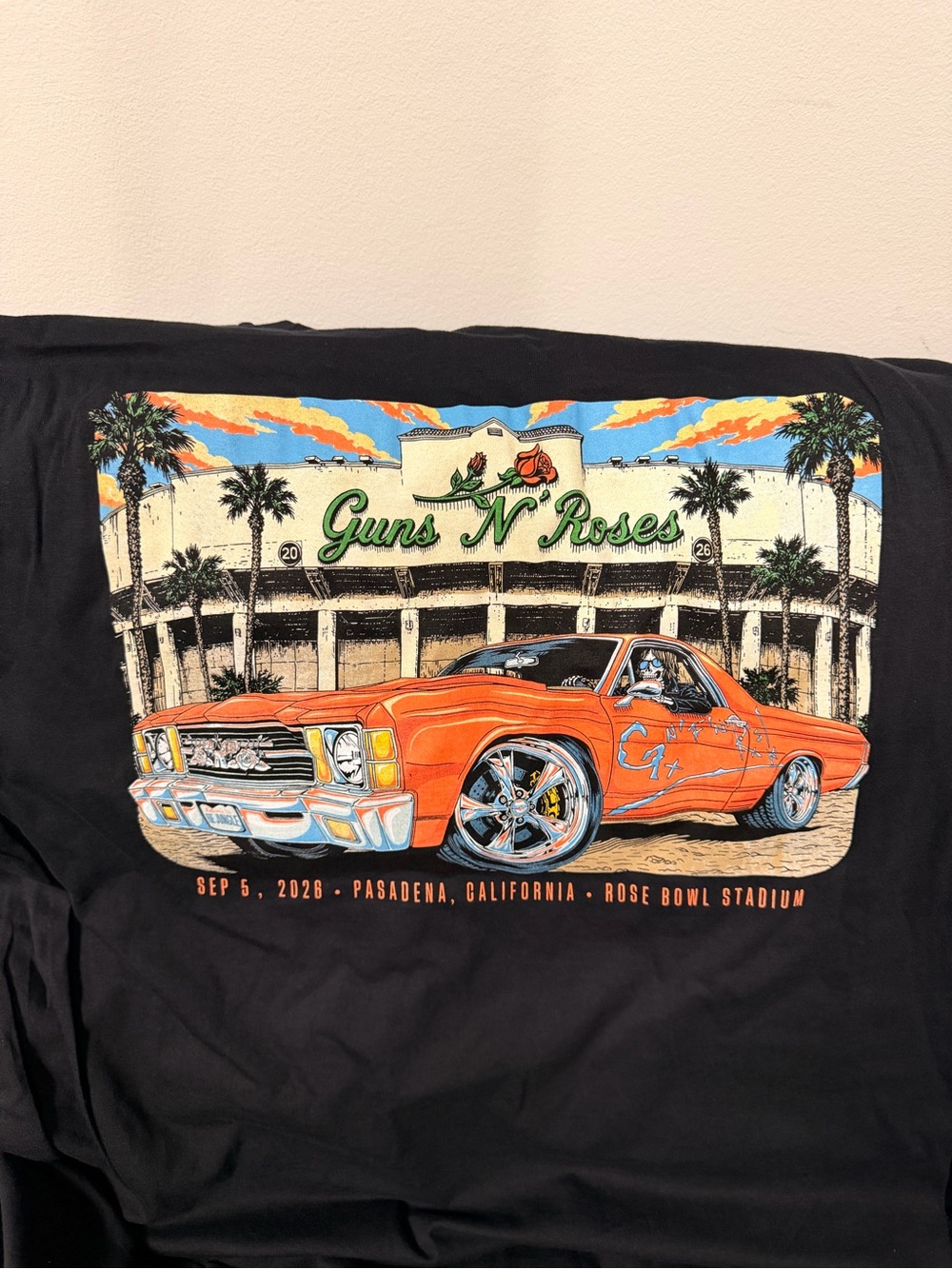 Guns and Roses official Tshirt & Poster